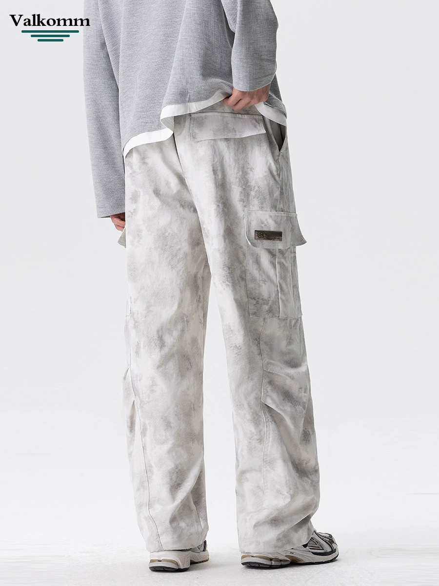 厂家直销男士修身迷彩工装裤，春季休闲款，褶皱装饰多口袋长裤