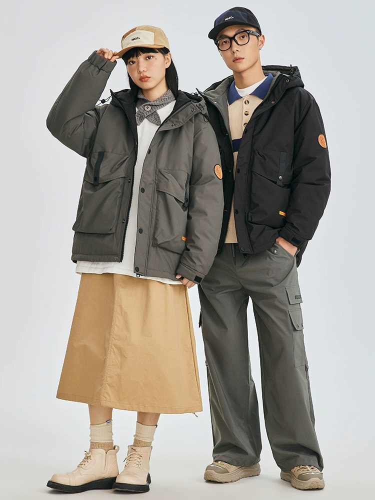 厂家直销男士加厚防风连帽羽绒服，修身冬季休闲外套，适合户外活动，时尚青年风格