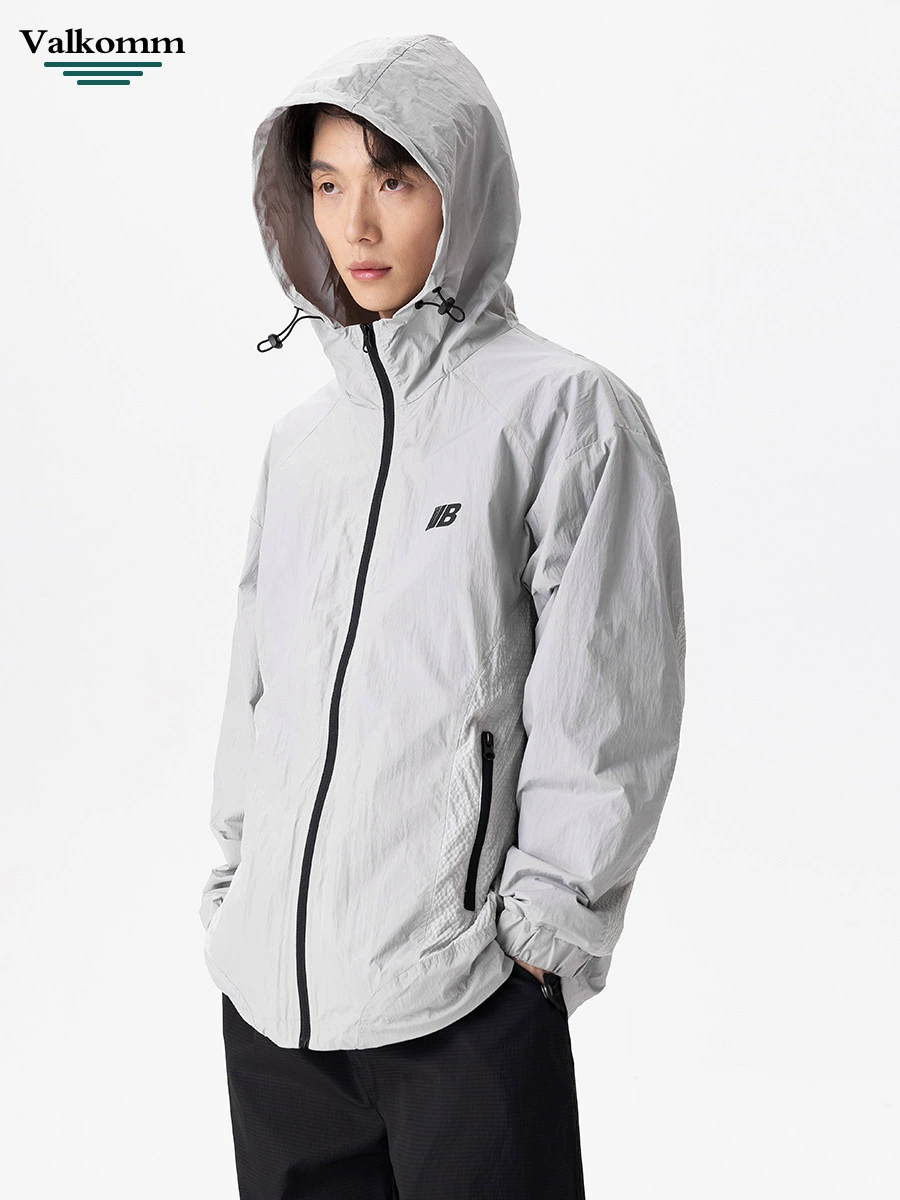 厂家直销男士宽松拼色牛仔外套，防风防水休闲款，春秋季，轻薄透气