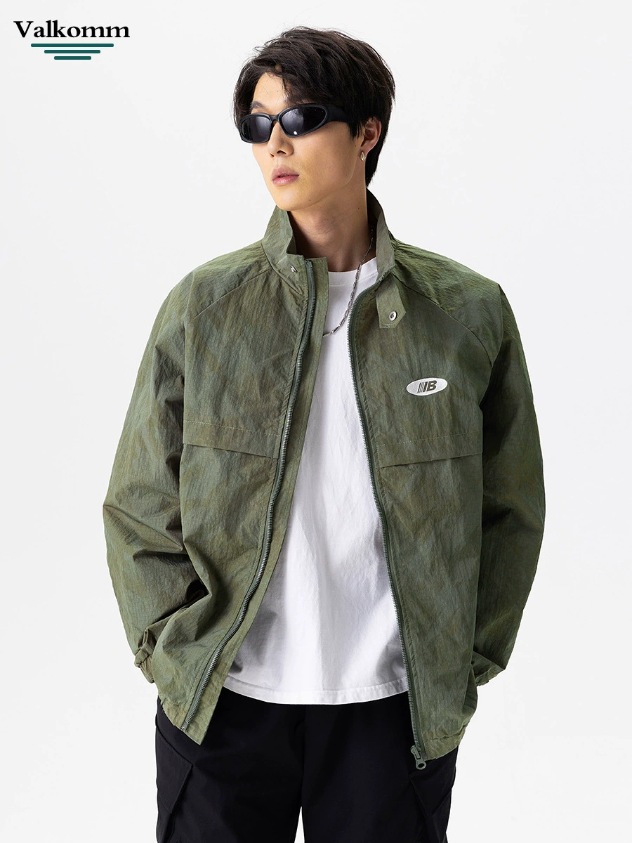 厂家直销男士宽松防风防水牛仔外套，运动休闲，高街风格刺绣设计