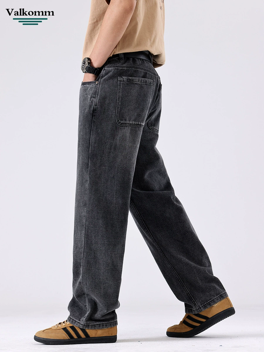 厂家直销男士修身黑灰水洗牛仔裤，直筒版型，夏季休闲，通勤必备