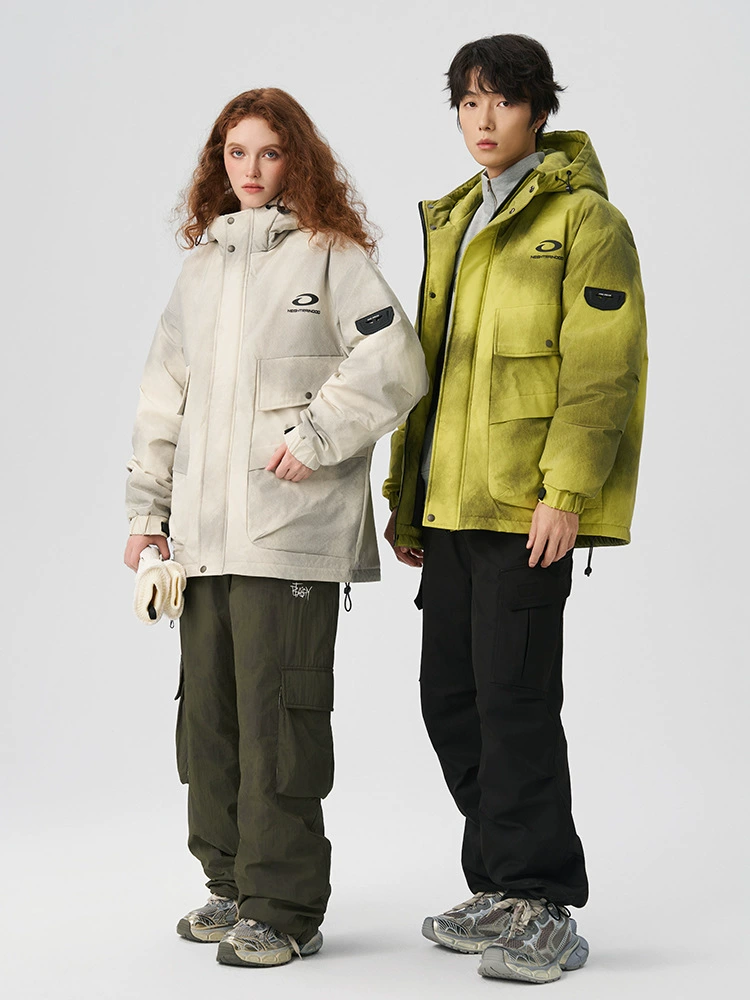 厂家直销男女通用宽松型加厚牛仔外套，冬季休闲风格，防风耐磨款式