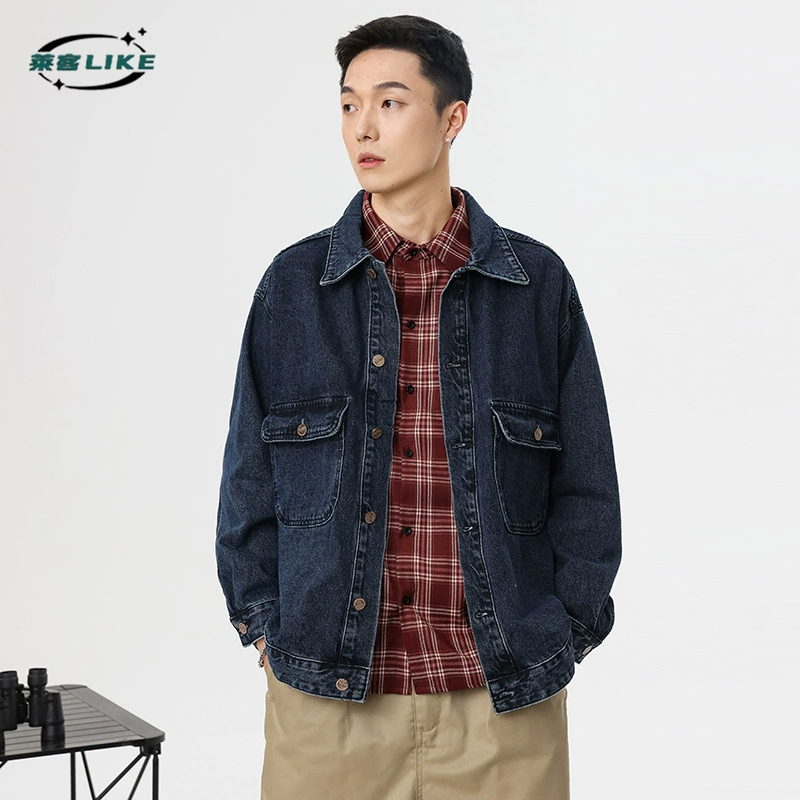厂家直销男士复古宽松牛仔外套，时尚大口袋设计，耐磨牛仔面料，春秋休闲日常款，嘻哈风格传统磨毛工艺