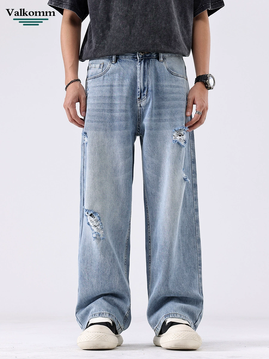厂家直销男士透气宽腿破洞薄款牛仔裤，夏季休闲风格，磨破工艺设计