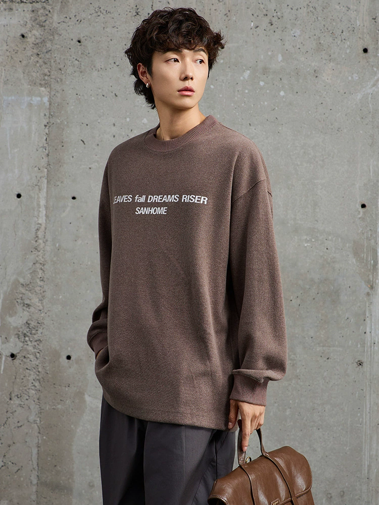 厂家直销男士宽松印花牛仔外套，休闲风格，数码印花设计