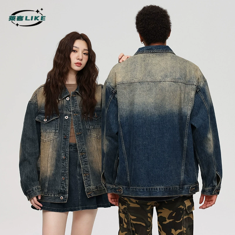 厂家直销青年男士宽松复古牛仔外套，春秋季高街潮牌，经典翻领设计，口袋装饰 стиль。