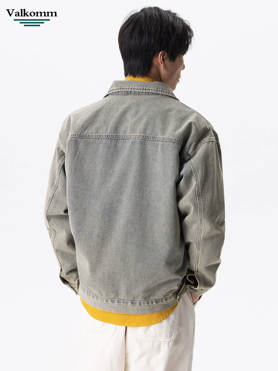 厂家直销男士复古蓝牛仔外套，宽松版型，多口袋设计，适合春秋季休闲穿搭，免烫工艺，耐磨品质