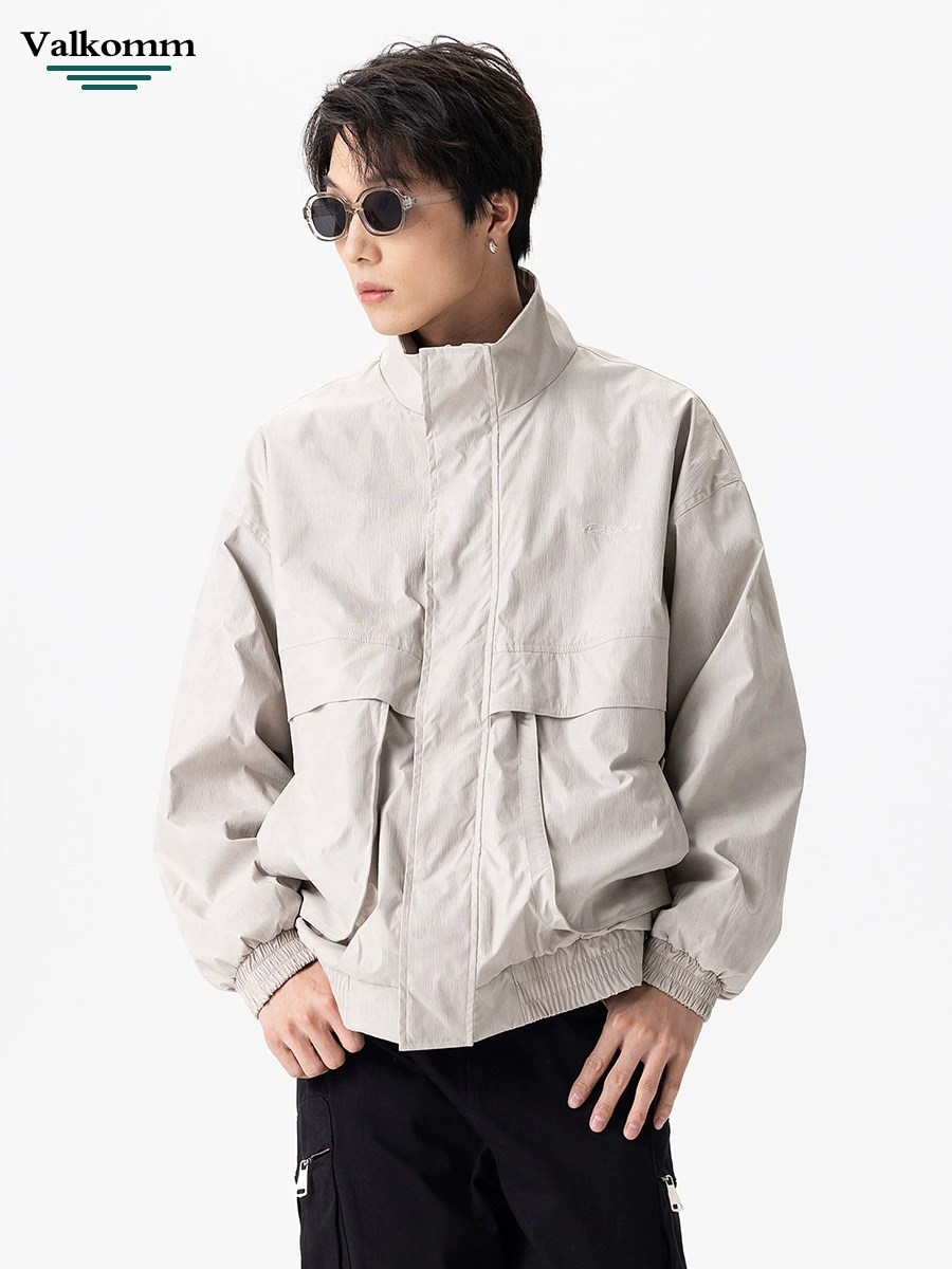 厂家直销男士宽松飞行夹克，透气耐磨高街休闲外套，春秋季节，多口袋刺绣设计