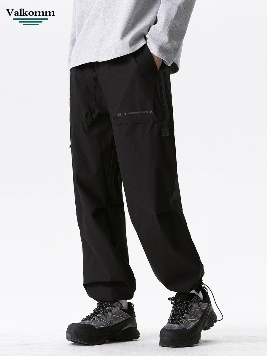 厂家直销男士宽松休闲工装裤，直筒型，高街时尚，夏季休闲，刺绣口袋设计，耐磨防撕裂