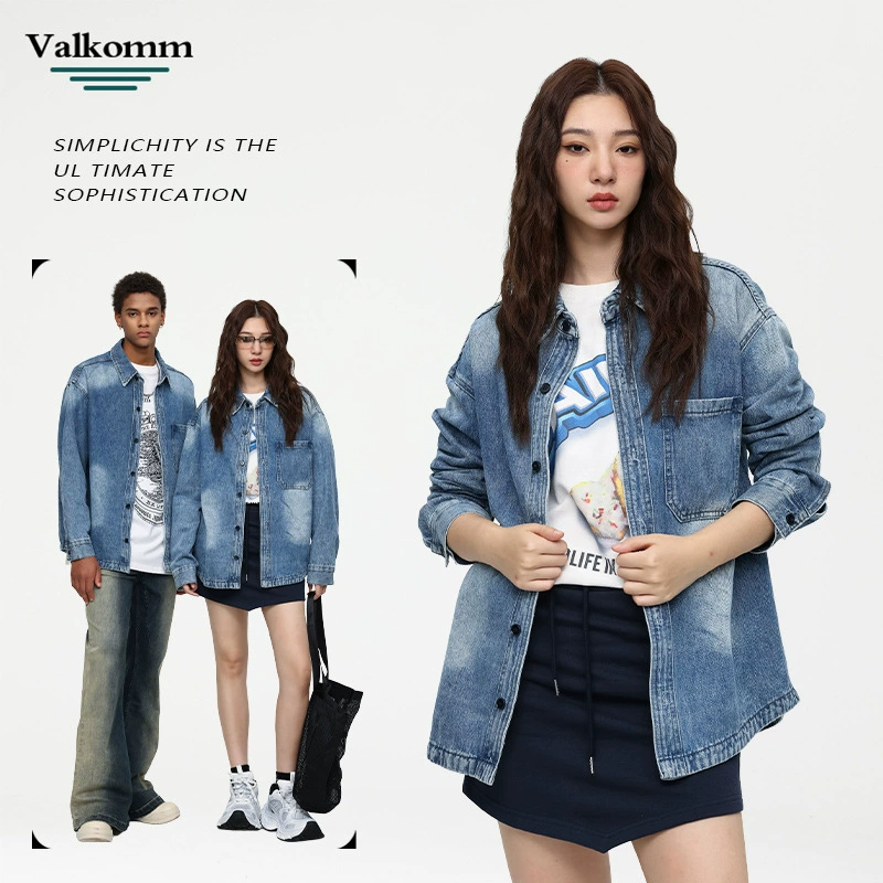 厂家直销男士宽松水洗拼色牛仔外套，春秋季，耐磨免烫设计