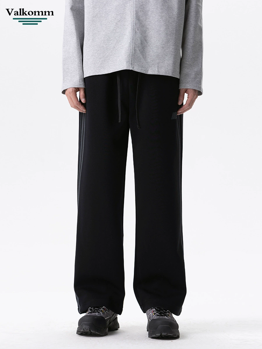 厂家直销男士修身拼接牛仔裤，秋季休闲风格，多口袋设计