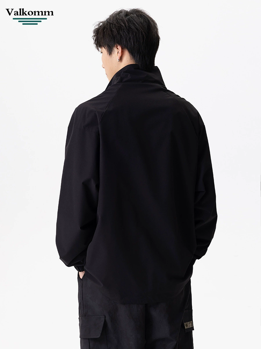 厂家直销青年男士宽松夹克，防水耐磨，牛仔外套，休闲风格，春季适用，拼色设计，免烫处理