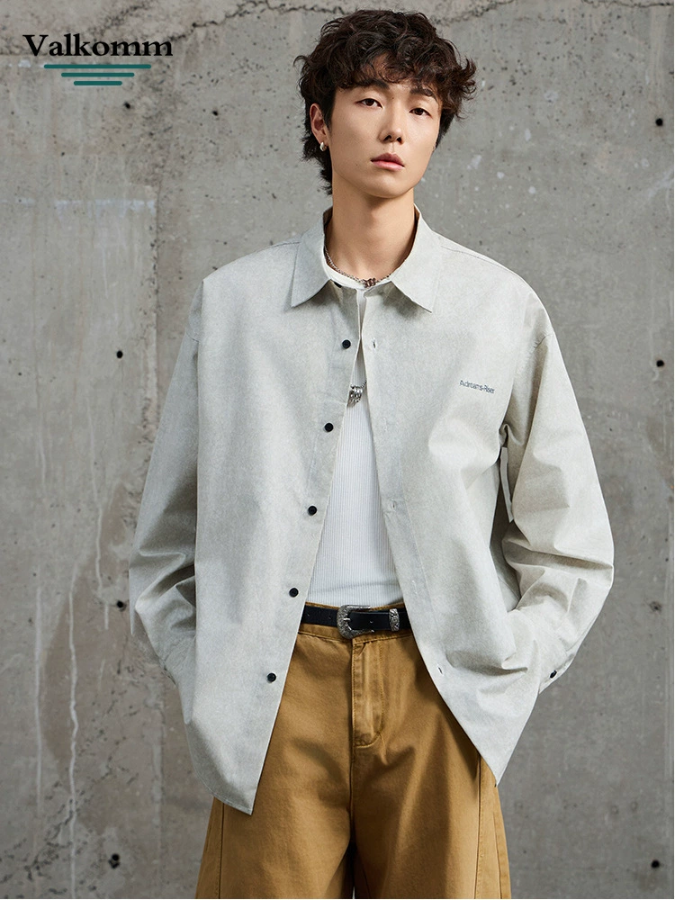 厂家直销男士宽松印花牛仔外套，春秋休闲风格，透气耐磨设计