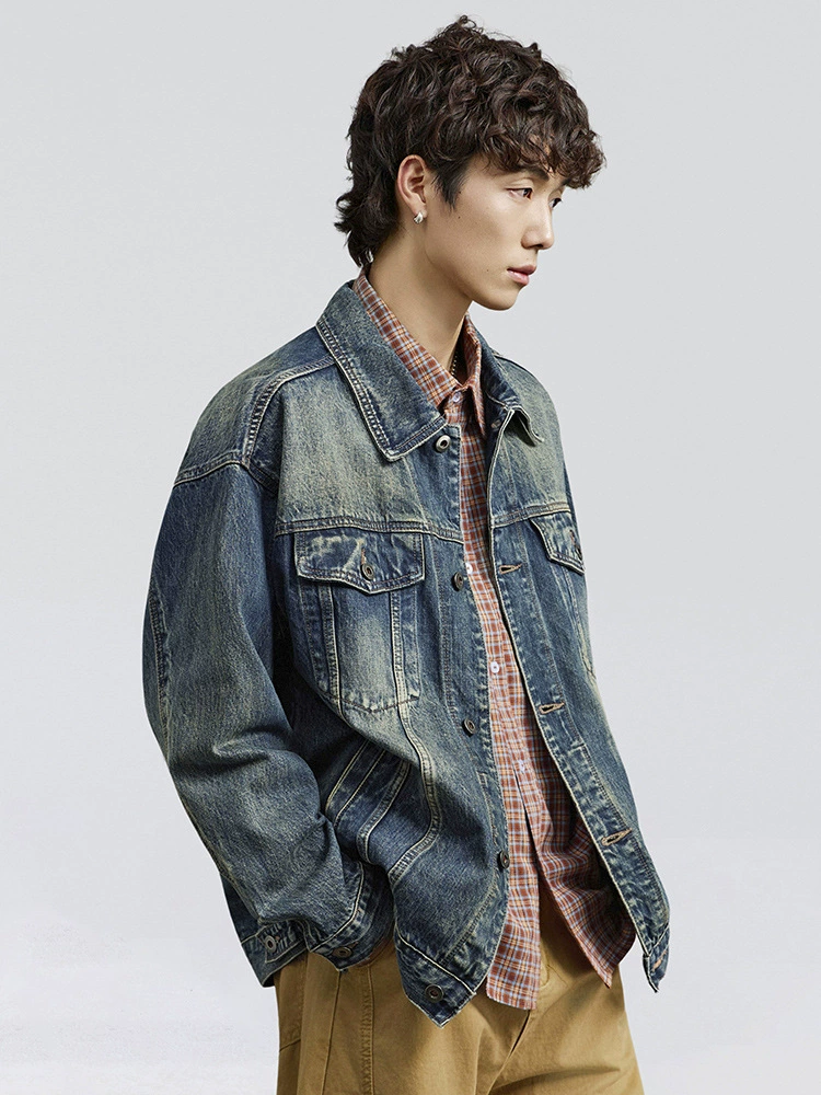 厂家直销男士宽松牛仔外套，复古水洗翻领夹克，适合春秋季日常穿搭，多口袋设计