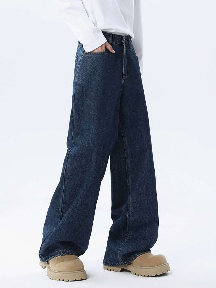 厂家直销男士复古水洗深蓝色显瘦宽松牛仔裤，直筒款式，适合秋季通勤，上班必备长裤