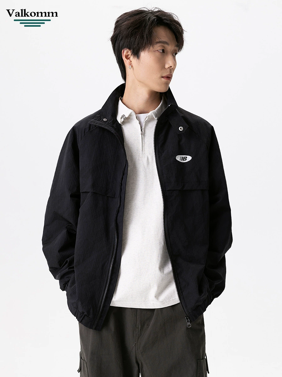 厂家直销男士宽松防风防水牛仔外套，运动休闲，高街风格刺绣设计