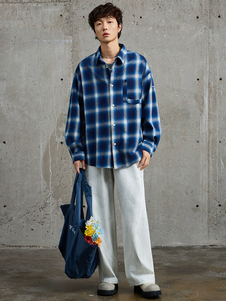 厂家直销男士宽松格子牛仔外套，秋冬街头风格，透气耐磨设计