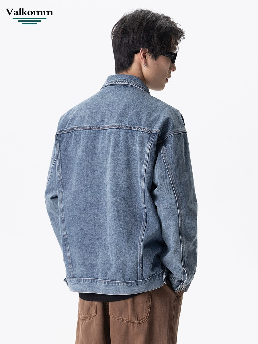 厂家直销男士宽松型牛仔外套，耐磨复古设计，休闲风格，多口袋，春秋季节，免烫处理