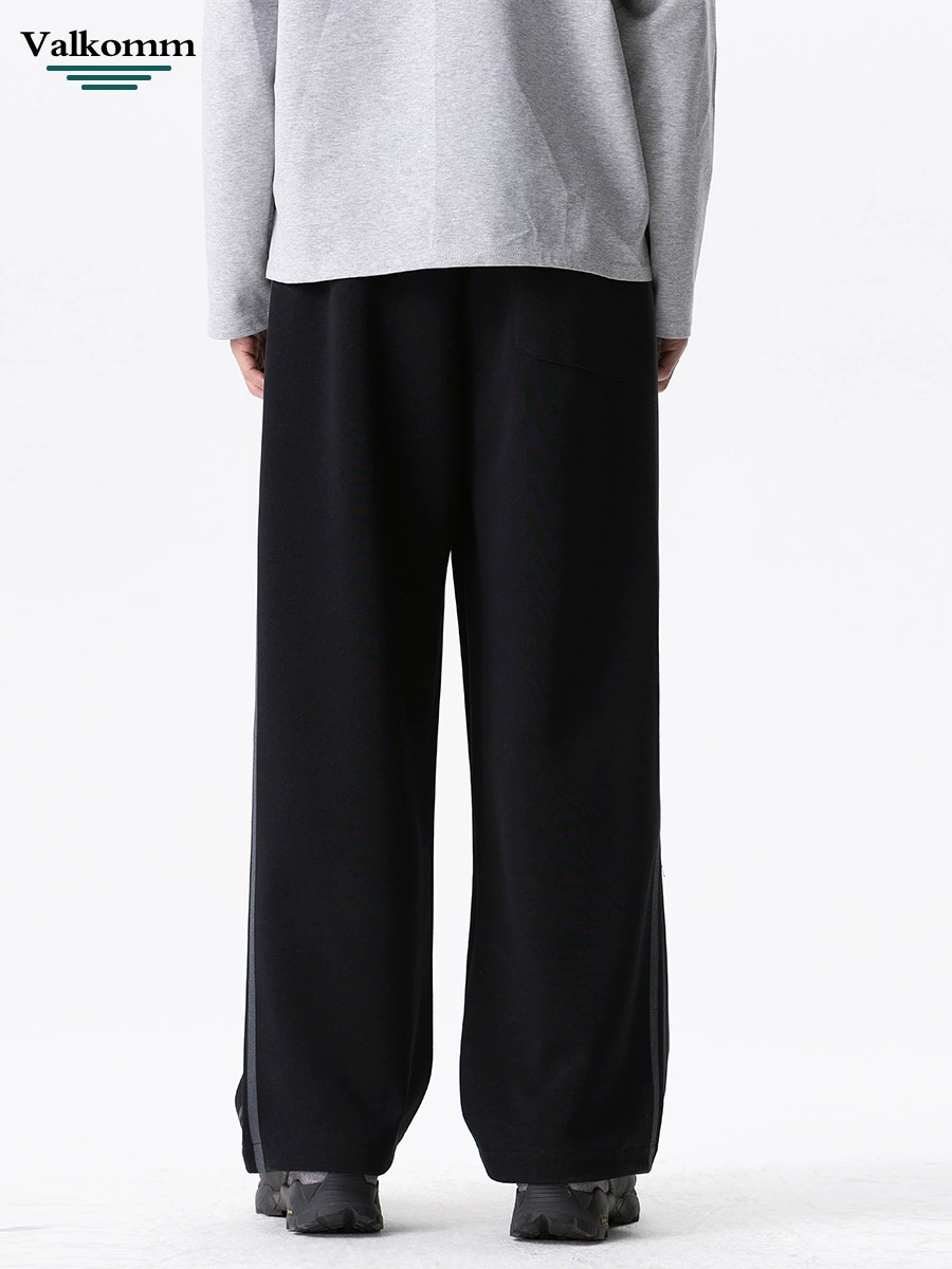 厂家直销男士修身拼接牛仔裤，秋季休闲风格，多口袋设计