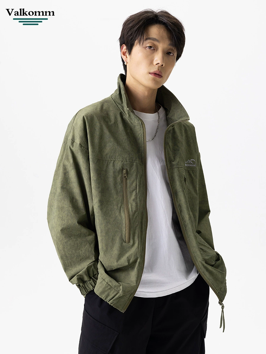 厂家直销男士宽松防风休闲牛仔外套，春秋季，多口袋刺绣设计，轻薄时尚潮牌