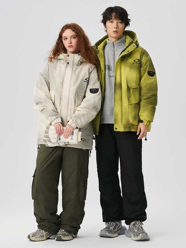 厂家直销男女通用宽松型加厚牛仔外套，冬季休闲风格，防风耐磨款式