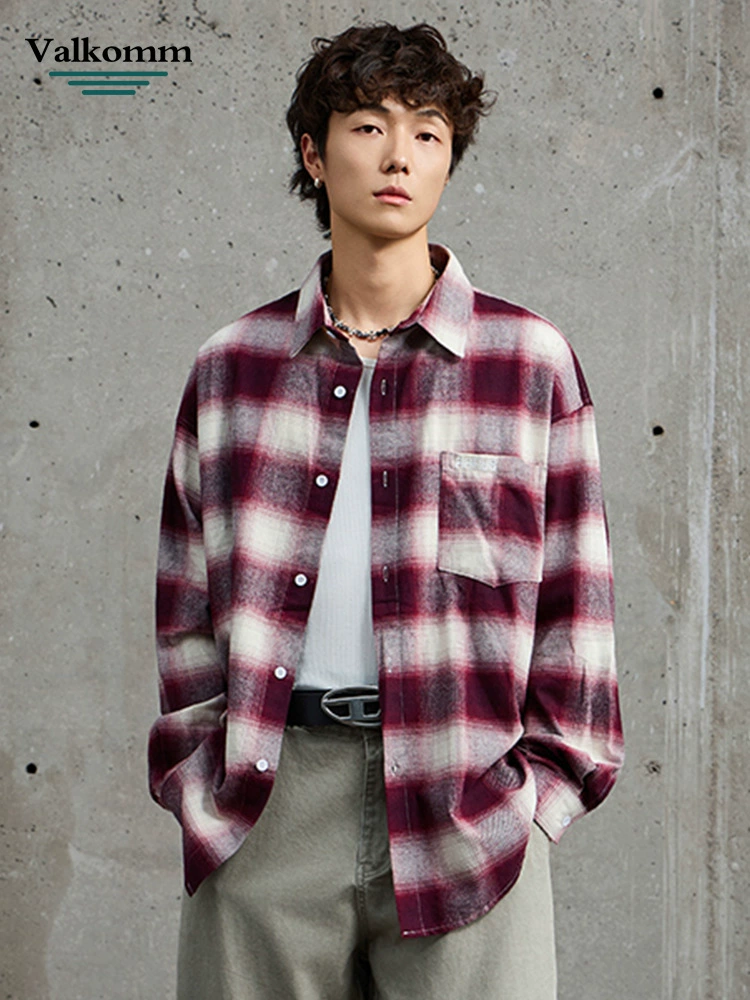 厂家直销女式宽松透气红色格子牛仔外套，秋冬休闲风格，拼色设计多口袋