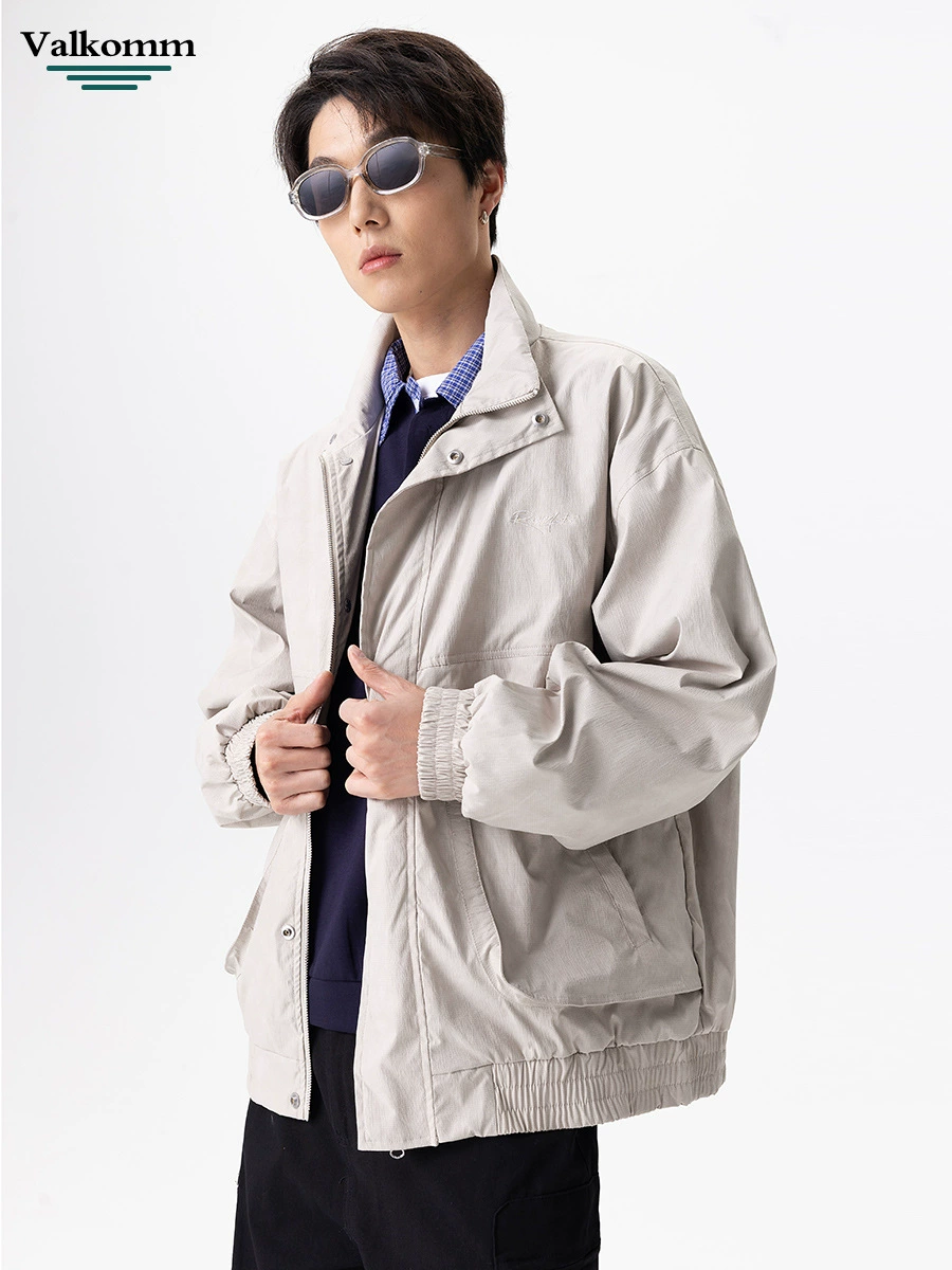 厂家直销男士宽松飞行夹克，透气耐磨高街休闲外套，春秋季节，多口袋刺绣设计