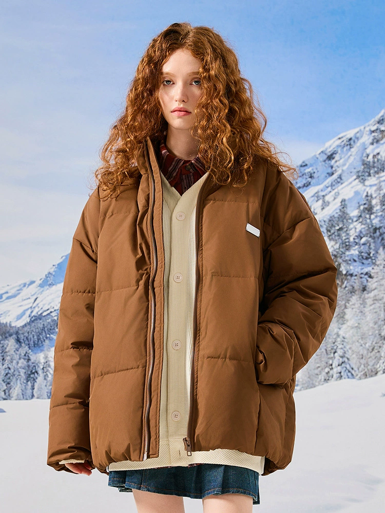 厂家直销青年男士加厚防风羽绒服宽松型，简约设计休闲风格，适合冬季多口袋时尚外套