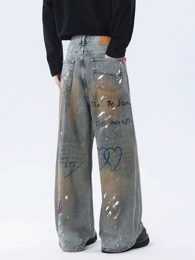 厂家直销男士宽松涂鸦牛仔裤，复古风直筒设计，适合春秋休闲，水洗工艺加持，时尚大气