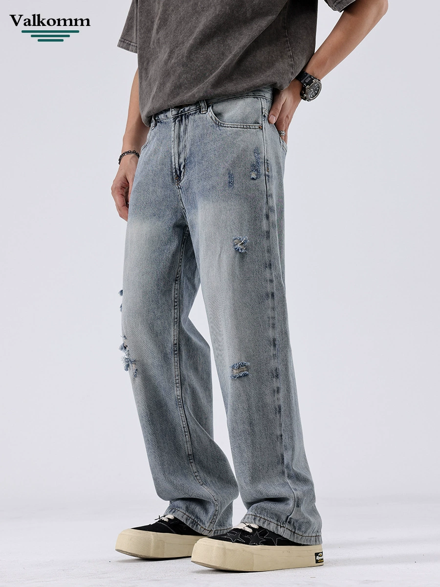 厂家直销男士宽松破洞牛仔裤，夏季休闲长裤，水洗工艺直筒设计